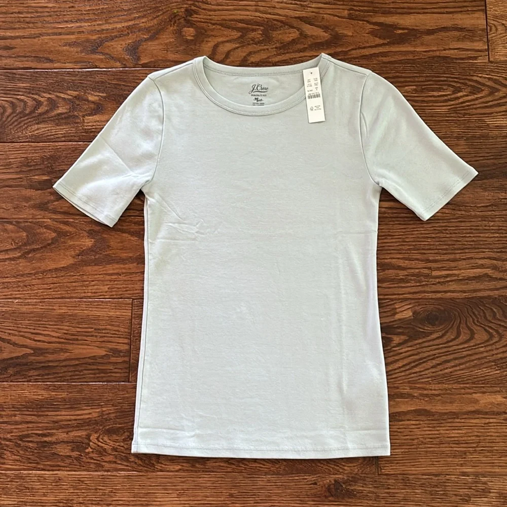 J.Crew Slim perfect T-shirt Pale Sky Small - Picture 3 of 9